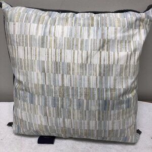 Oscar Oliver 20in x 20in Decorative Pillow
